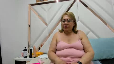 Snapshot of viviannajhonson chatting on February 16, 2026, 8:05 pm ViviannaJhonson online show from February 16, 2026, 8:05 pm