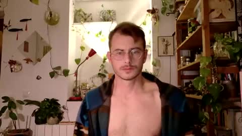 Snapshot of vivid_ether chatting on January 14, 2025, 10:02 pm Viv online show from January 14, 2025, 10:02 pm