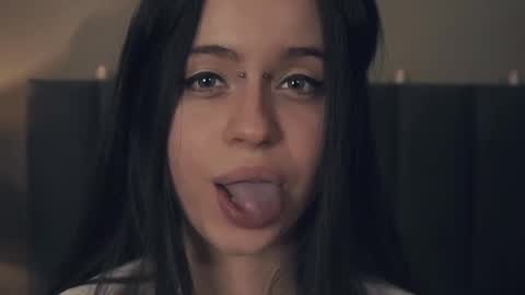 Nelly and Mari online show from February 14, 2025, 10:38 am