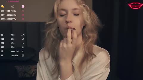 Nelly and Mari online show from March 3, 2025, 4:14 am