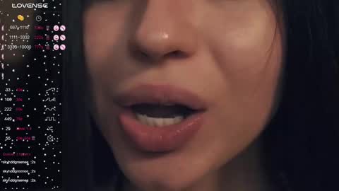 Nelly and Mari online show from March 3, 2025, 11:11 am