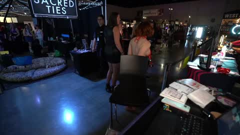 Snapshot of vivid_whit chatting on November 8, 2025, 12:55 am Whitney online show from November 8, 2025, 12:55 am