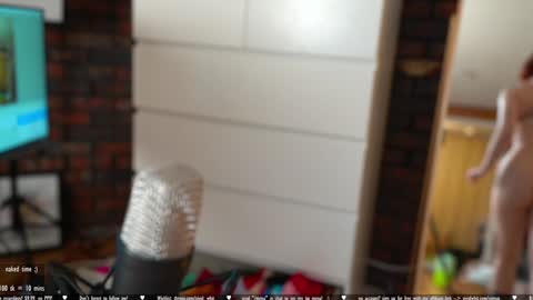 Snapshot of vivid_whit chatting on March 20, 2026, 8:35 pm Whitney online show from March 20, 2026, 8:35 pm