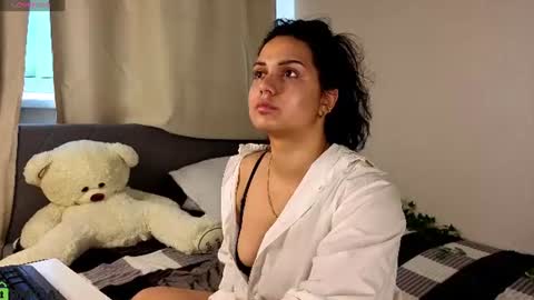 vivien_ross online show from June 28, 2026, 12:38 am