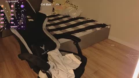 vivien_ross online show from July 11, 2026, 1:41 am