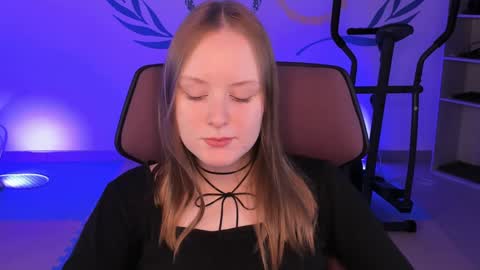 Snapshot of vivienleeigh chatting on December 14, 2024, 1:27 pm Vivien online show from December 14, 2024, 1:27 pm