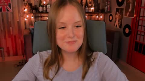 Snapshot of vivienleeigh chatting on December 24, 2024, 4:40 pm Vivien online show from December 24, 2024, 4:40 pm