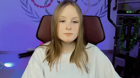 Snapshot of vivienleeigh chatting on December 31, 2024, 11:20 am Vivien online show from December 31, 2024, 11:20 am