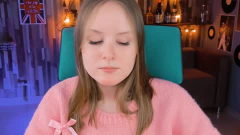 Snapshot of vivienleeigh chatting on January 22, 2025, 5:38 pm Vivien online show from January 22, 2025, 5:38 pm