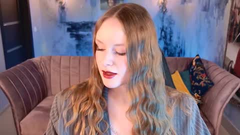 Snapshot of vivienleeigh chatting on November 9, 2025, 7:06 am Vivien online show from November 9, 2025, 7:06 am