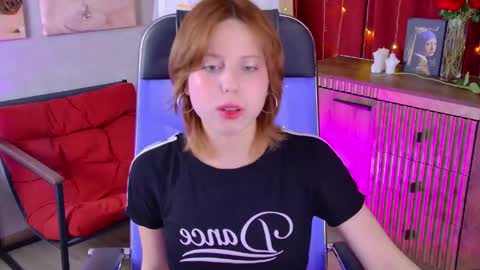 Vivienne  online show from May 31, 2026, 6:53 am