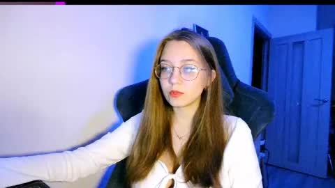 vivivivikkie online show from May 29, 2026, 9:57 pm