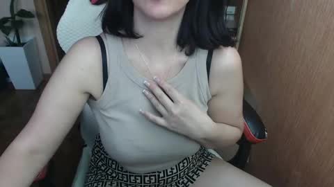 Eva online show from May 26, 2026, 3:19 pm