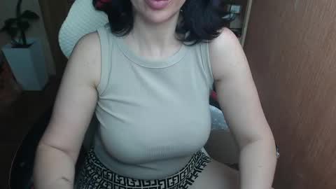 Eva online show from May 27, 2026, 11:02 pm