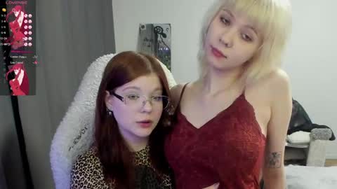 chatur babes online show from April 19, 2026, 7:27 pm