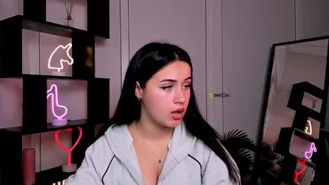 Snapshot of vivy_star chatting on October 24, 2025, 7:43 pm vivy_star online show from October 24, 2025, 7:43 pm