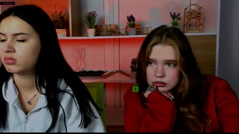 Snapshot of vivy_star chatting on November 9, 2025, 7:01 pm vivy_star online show from November 9, 2025, 7:01 pm