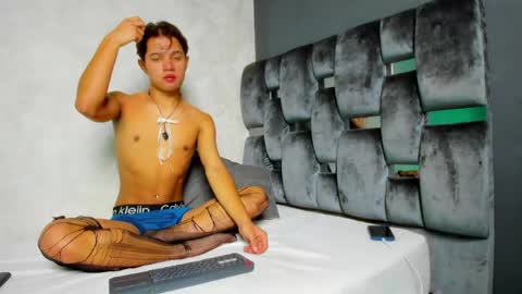 Snapshot of vix_hot chatting on May 6, 2026, 7:30 pm vix_hot online show from May 6, 2026, 7:30 pm
