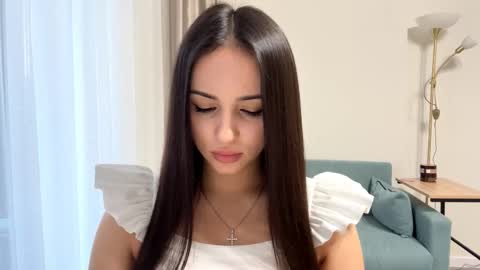 Miss Mia online show from March 12, 2026, 2:34 pm