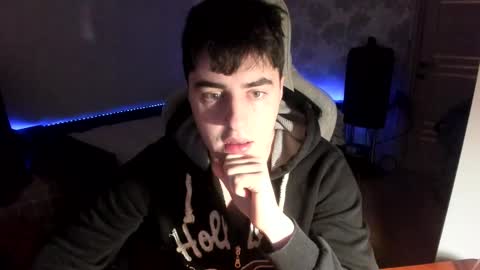 Snapshot of vlad1605 chatting on January 6, 2026, 6:39 am Martin online show from January 6, 2026, 6:39 am