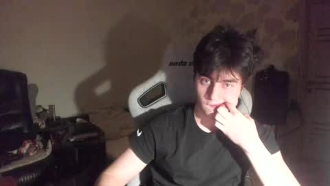 Snapshot of vlad1605 chatting on March 6, 2026, 4:25 pm Martin online show from March 6, 2026, 4:25 pm