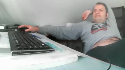 Snapshot of vladuhuh chatting on March 6, 2025, 9:14 am vladuhuh online show from March 6, 2025, 9:14 am