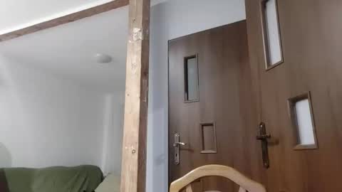 vladumyr online show from December 2, 2025, 7:53 pm