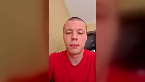 Snapshot of vladzem246 chatting on August 2, 2026, 1:31 pm Cherryberry online show from August 2, 2026, 1:31 pm