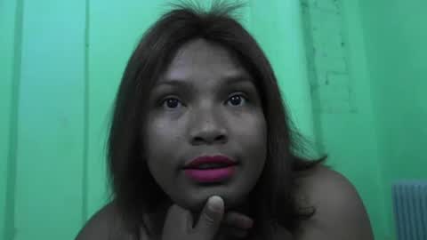 voagelle online show from November 10, 2025, 5:56 pm