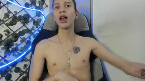 Snapshot of vodkadelulo_ chatting on April 19, 2026, 7:49 pm vodkadelulo online show from April 19, 2026, 7:49 pm