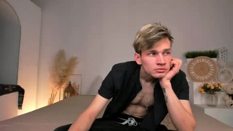 Snapshot of volan_starts chatting on February 7, 2026, 4:27 am Dan online show from February 7, 2026, 4:27 am