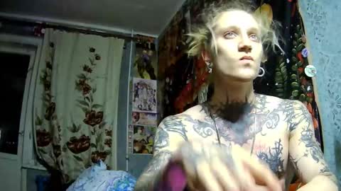 Elf online show from October 30, 2025, 4:08 pm