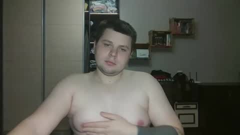 Snapshot of volshebnik_130 chatting on March 6, 2025, 3:24 am Volshebnik1302 online show from March 6, 2025, 3:24 am