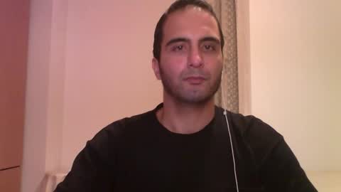 volve5 online show from February 2, 2025, 8:19 pm