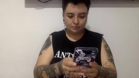 Snapshot of voodkha chatting on January 8, 2026, 10:01 pm Danny and Ale online show from January 8, 2026, 10:01 pm