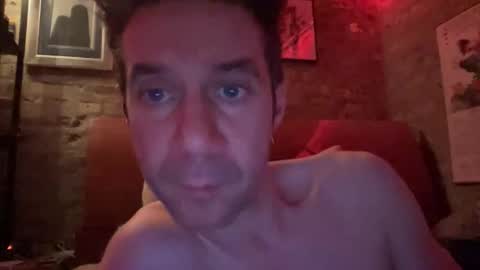 Djangus Roundstone online show from December 18, 2025, 1:11 am