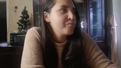 Snapshot of voulezvous_angel chatting on December 14, 2025, 10:31 am voulezvous_angel online show from December 14, 2025, 10:31 am