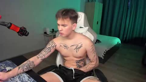 vova online show from December 1, 2025, 12:54 pm