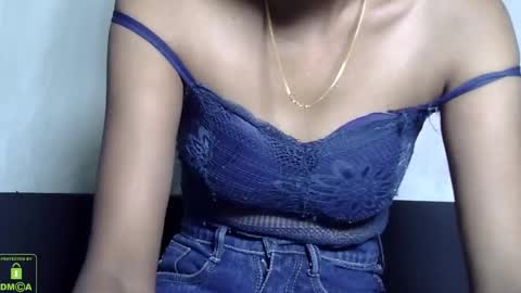 Snapshot of voxy_love_01 chatting on December 19, 2024, 5:08 pm voxy online show from December 19, 2024, 5:08 pm