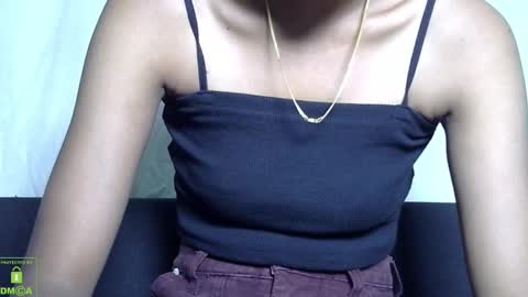 Snapshot of voxy_love_01 chatting on December 21, 2024, 12:49 pm voxy online show from December 21, 2024, 12:49 pm