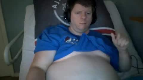 vrouwegek38 online show from August 1, 2026, 11:58 pm