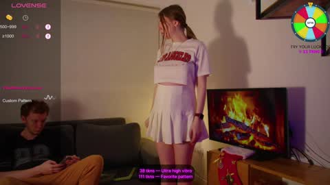 Eva and Franklin online show from December 23, 2024, 7:09 pm