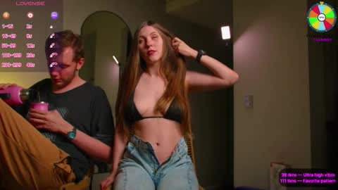 Eva and Franklin online show from November 12, 2025, 5:57 pm