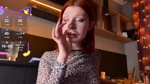 Snapshot of vynila chatting on March 4, 2026, 12:16 am ILONA A week goal new laptop online show from March 4, 2026, 12:16 am