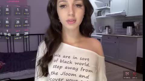 Alice  Before pvt write to me in PM  online show from November 5, 2025, 9:26 pm