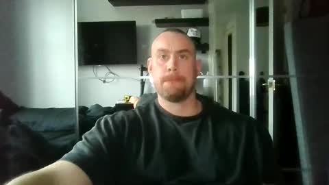 wadders99 online show from December 16, 2024, 1:32 pm