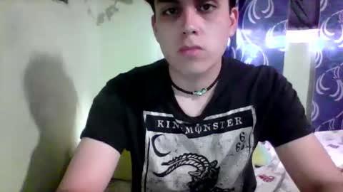 waifu_lov3r online show from December 18, 2024, 10:13 pm