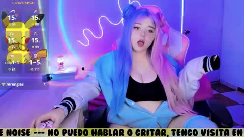 Snapshot of waifumochi_chan chatting on November 14, 2025, 1:48 am online show from November 14, 2025, 1:48 am