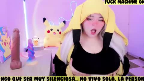 Snapshot of waifumochi_chan chatting on January 16, 2026, 8:07 am online show from January 16, 2026, 8:07 am