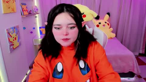 Snapshot of waifumochi_chan chatting on February 13, 2026, 9:49 am online show from February 13, 2026, 9:49 am